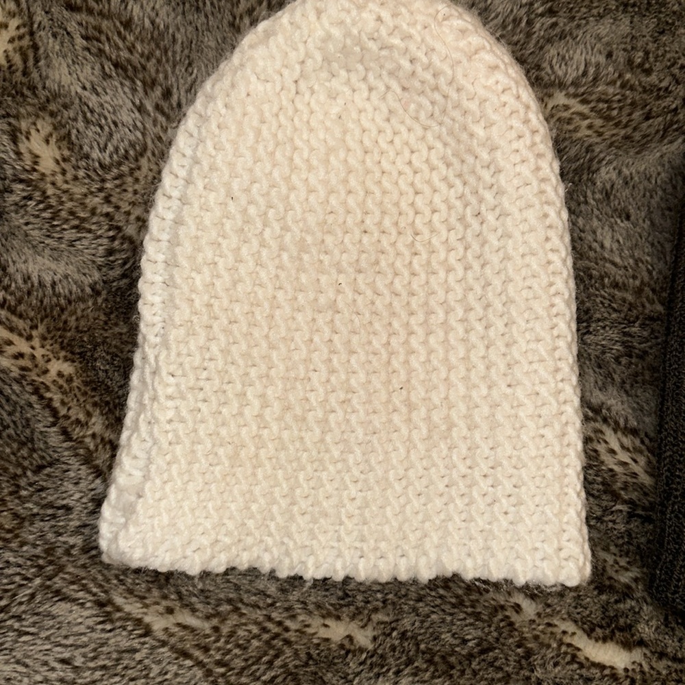 H&M & Neff beanies - Picture 2 of 4